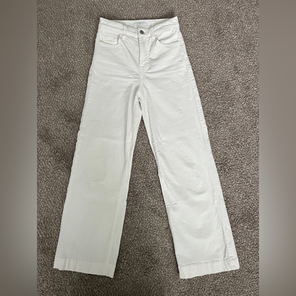 Seven For All Mankind. Size 23. Crop Wide Leg. High Waist. White Corduroy. - Picture 2 of 5